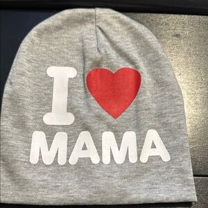 'I Love Mama' Kids Beanie